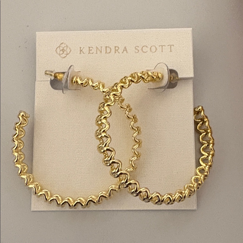NWT Lot of 2x [Kendra Scott] Fallyn Hoop Earrings & Jada Strand Necklace in Gold - Picture 6 of 11